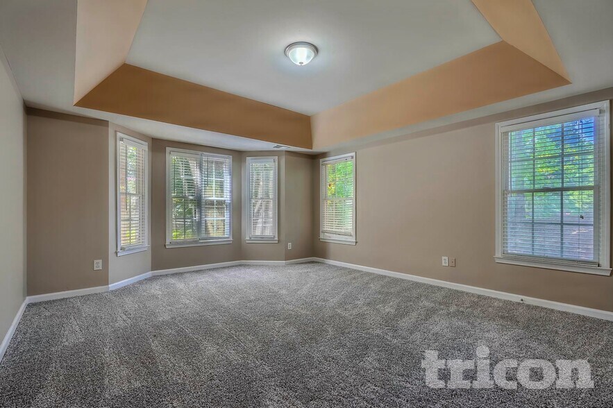Building Photo - 140 Gray Fox Point