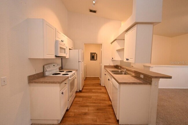 Building Photo - 36047 Deer Creek Dr