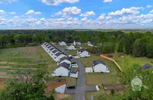 Building Photo - 33 Wofford Rd