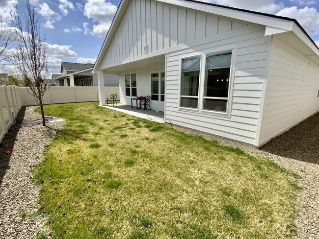 Building Photo - 3484 N Sirocco Ave