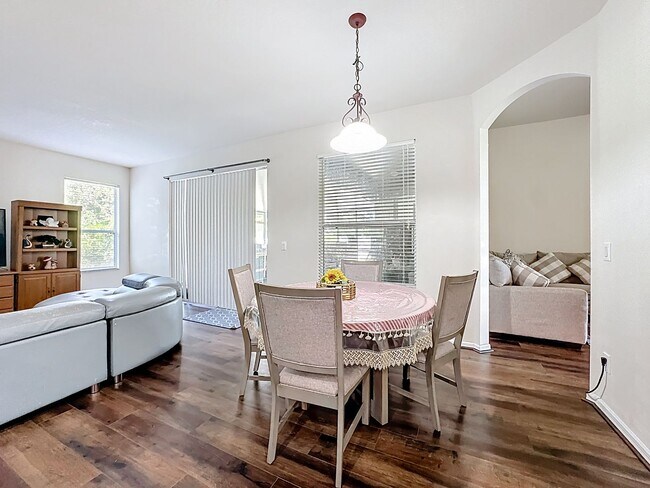 Building Photo - A home built for living well: 4Bedrooms/3Baths sophisticated home in Fells Cove!