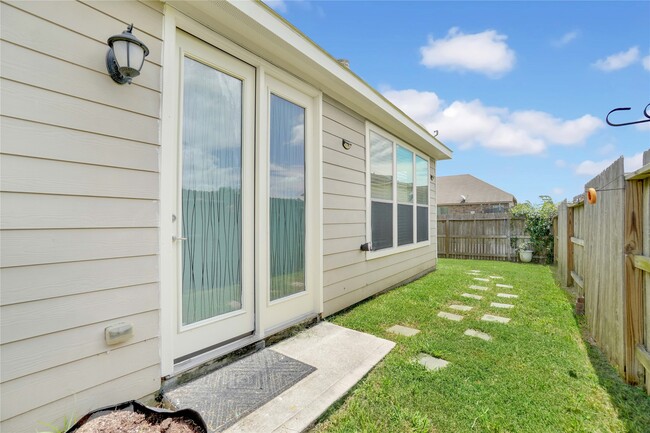 Building Photo - 10514 Kentington Oak Dr