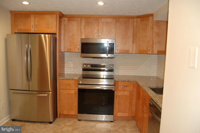 Building Photo - 9114 Aspenpark Ct