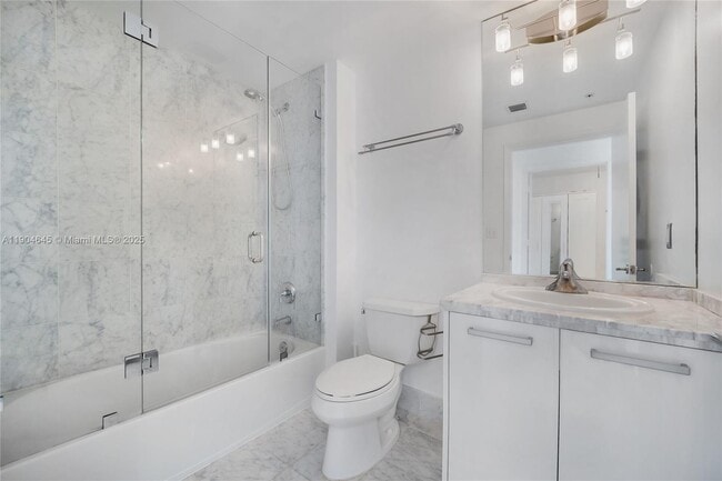 Building Photo - 253 NE 2nd St