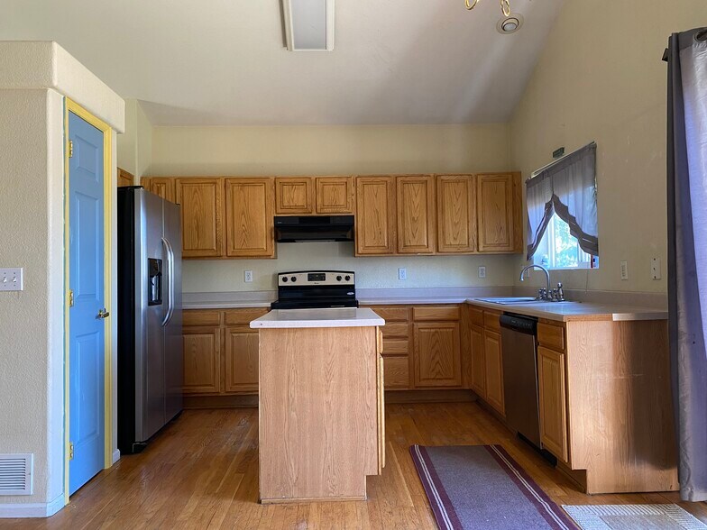 Building Photo - 3282 Billington Dr