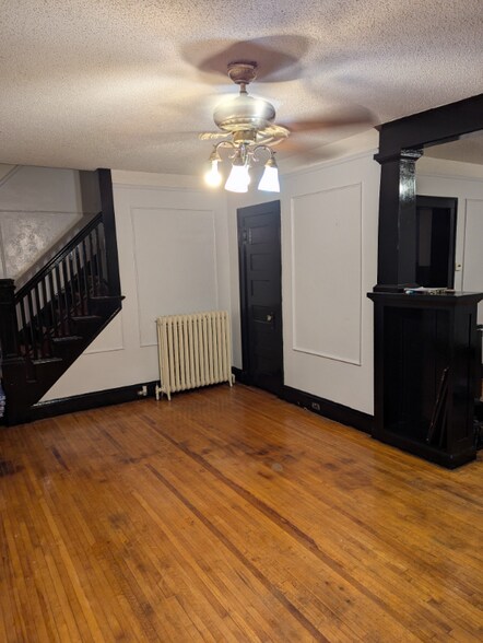 Building Photo - 3739 N Lyndale Ave