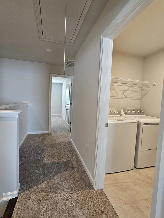 Building Photo - 236 Santorini Wy