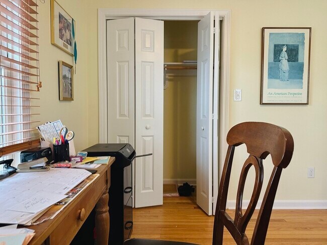 Building Photo - 209 Adams St