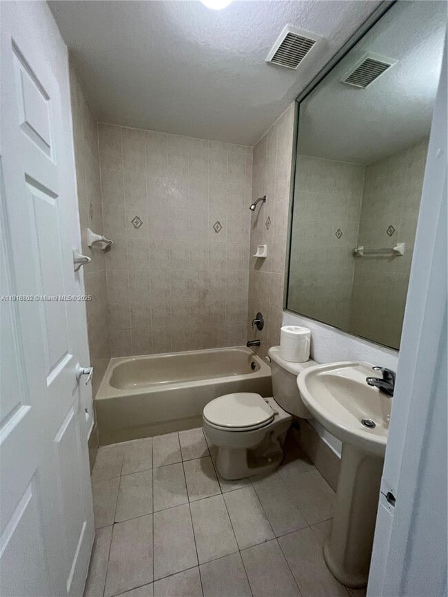 Building Photo - 7291 NW 174th Terrace