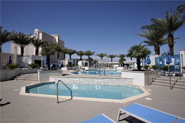 Building Photo - 2700 S Las Vegas Blvd