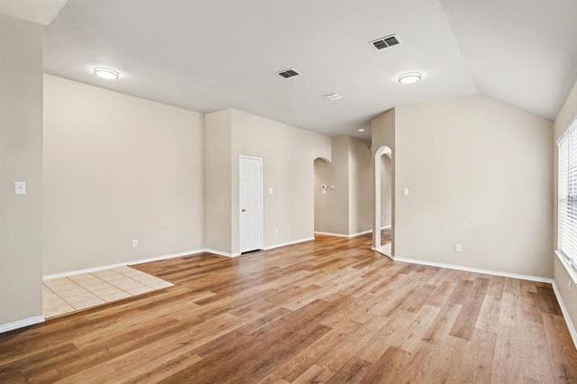 Building Photo - 633 Horn St