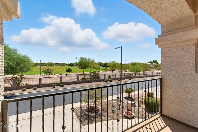 Building Photo - 1568 E Canyon Way