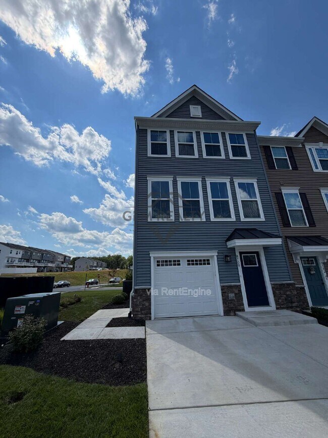 Building Photo - 8700 Stevenson Ln
