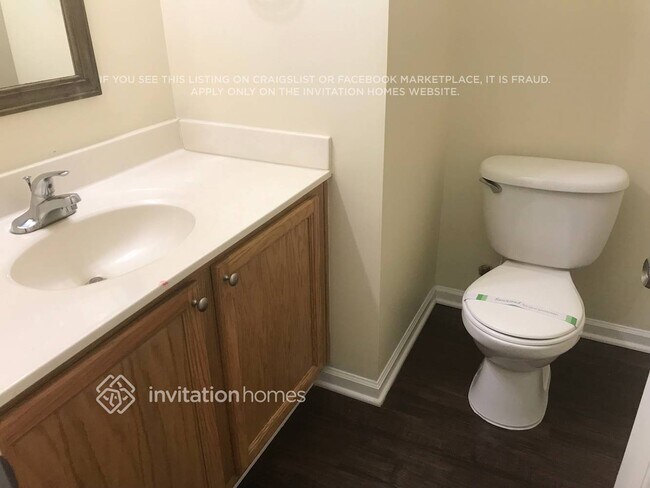 Building Photo - 74 Randolph Dr