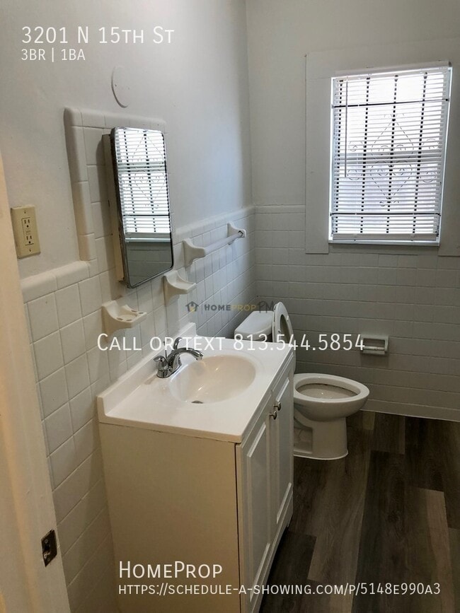 Building Photo - 3201 N 15th St