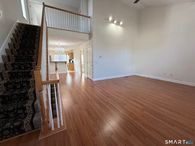 Building Photo - 152 Briar Ln