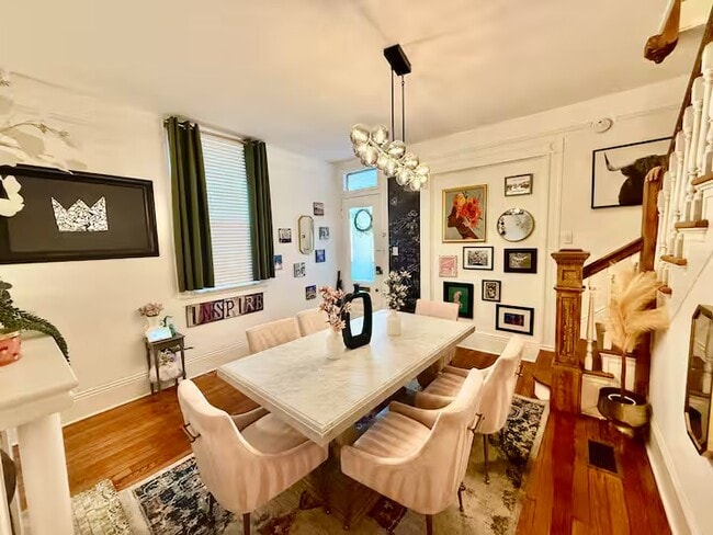 Building Photo - 1525 Melpomene St