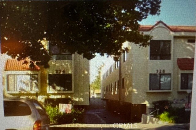 Primary Photo - 328 N Monterey St