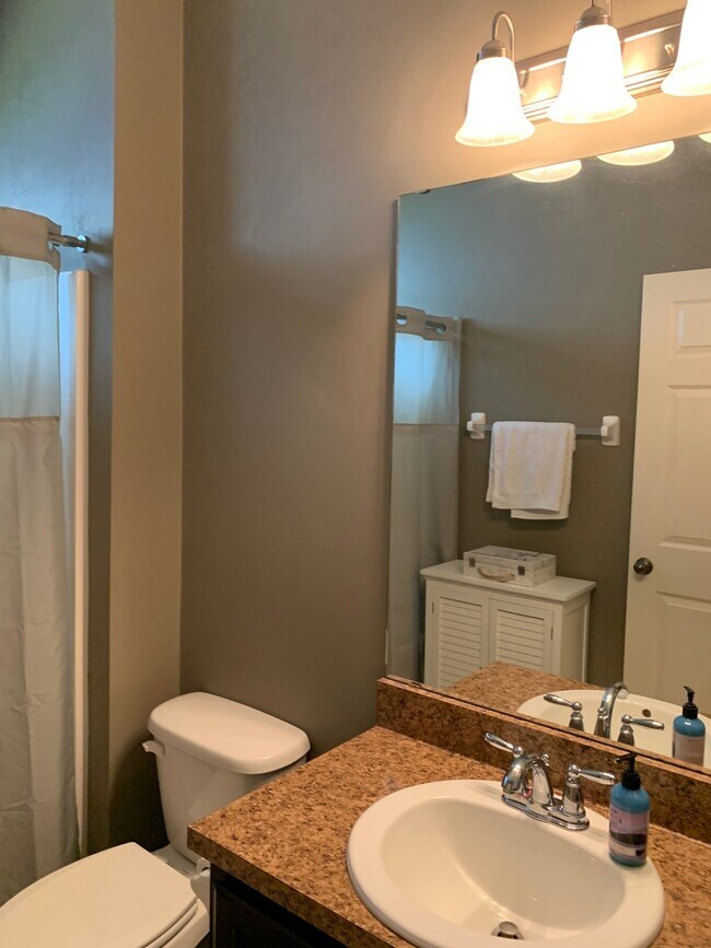 Building Photo - 3/2 IN HAMPTON CREEK SUBDIVISION- AVAILABLE SEPTEMBER 1, 2026
