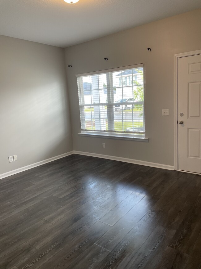 Building Photo - 518 Brightleaf Cir
