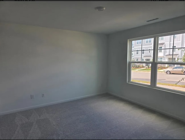 Building Photo - 1439 Jay Rd