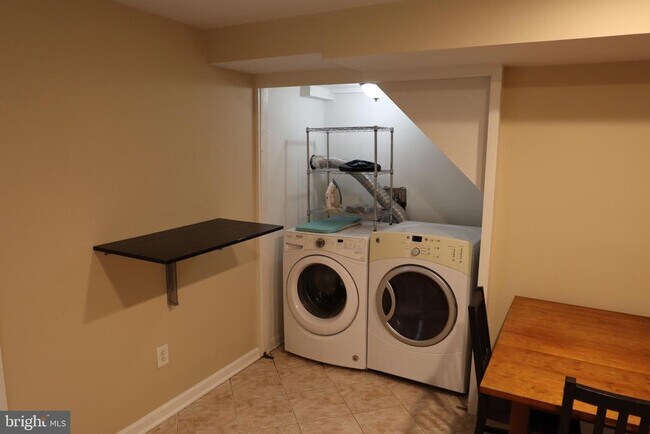 Building Photo - 11202 Troy Rd