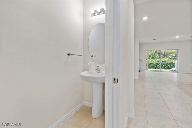 Building Photo - 15535 Wildflower Cir