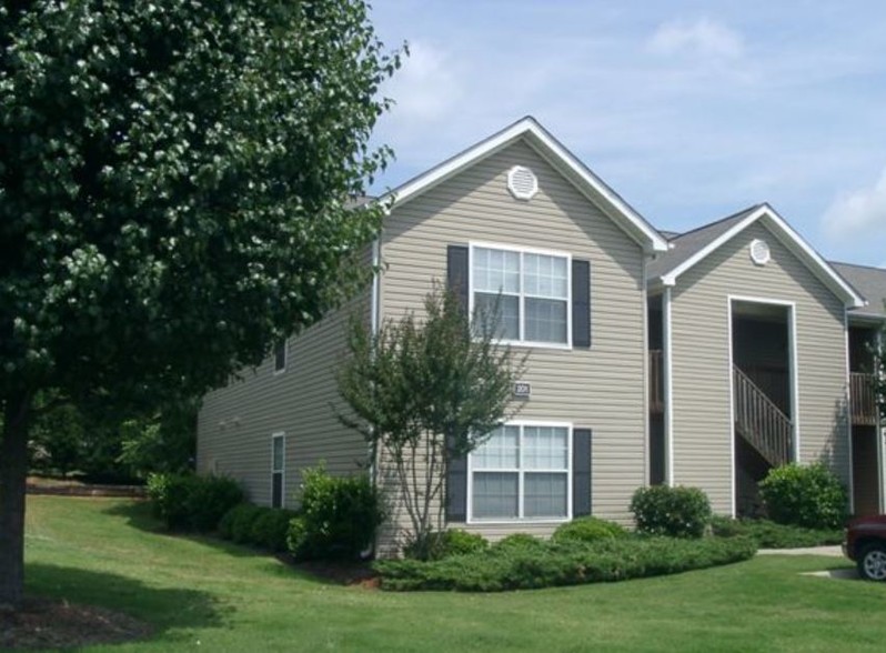 Primary Photo - Shadowbrook Apartments