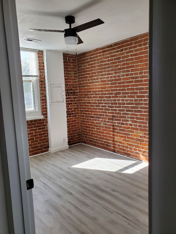 Building Photo - 109 N Kimball Ave