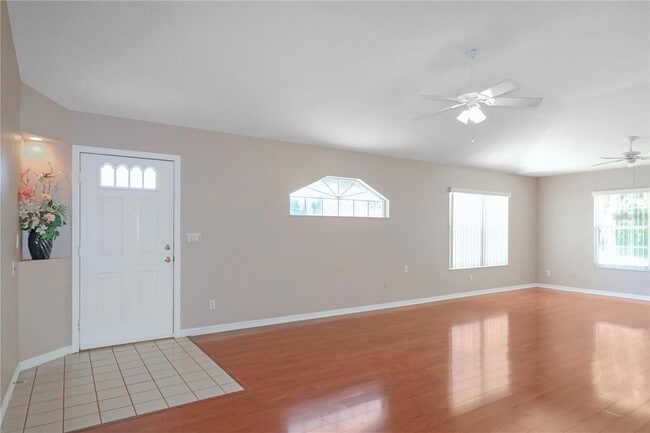 Building Photo - 21701 Queen Mary Ct