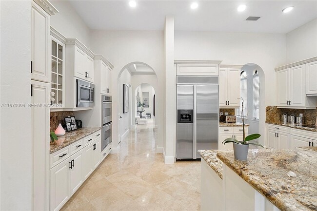 Building Photo - 9564 Exbury Ct