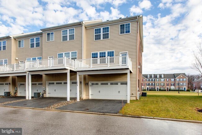 Building Photo - 1038 Ironwood Ln