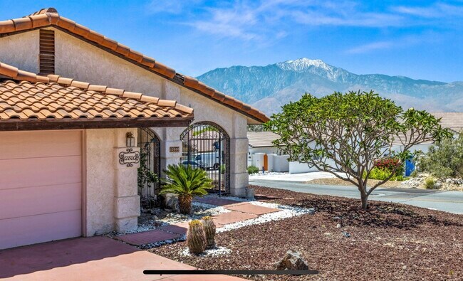 Home Entry - 12800 Avenida Alta Loma