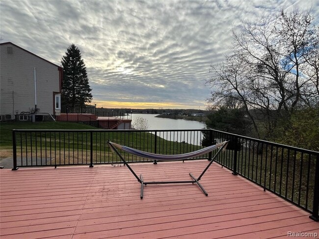 Building Photo - 19479 Scenic Harbour Dr