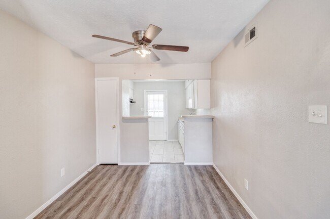 Building Photo - 5742 Marina Dr