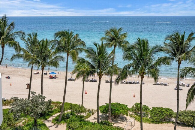 Building Photo - 16901 Collins Ave