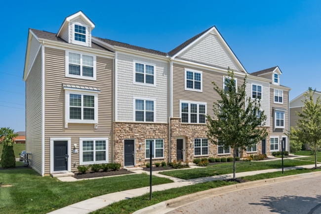 Building Photo - 280 Autumn Ridge Cir