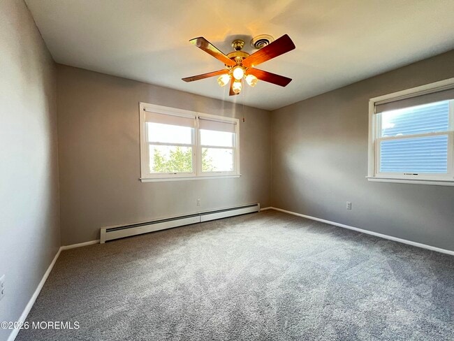 Building Photo - 9 Westport Dr