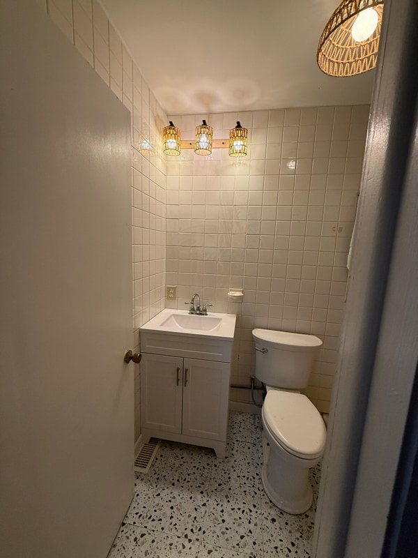 Building Photo - 513 Lake Shore Dr