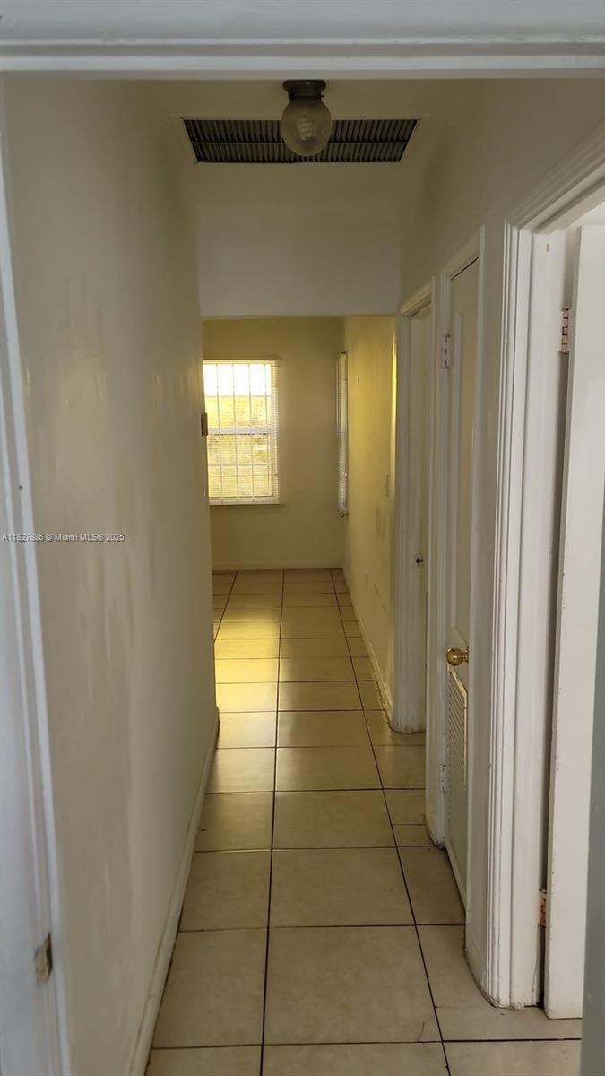 Building Photo - 1042 NW 49th St