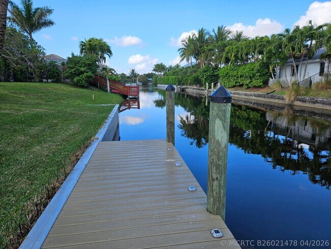 Building Photo - 1105 Anchor Point