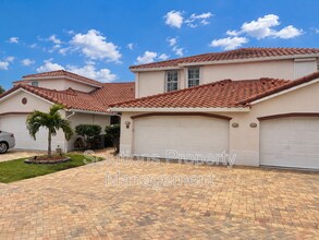 Building Photo - 250 St Lucie Ln