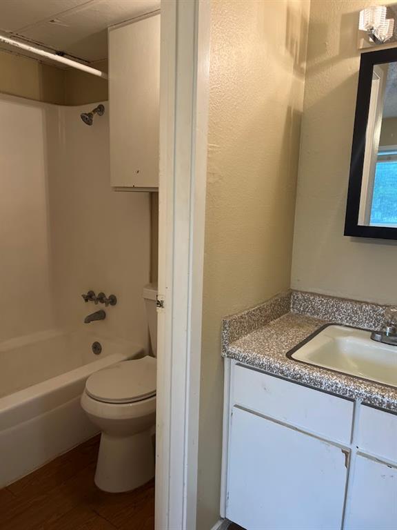 Building Photo - 202 E 32nd St