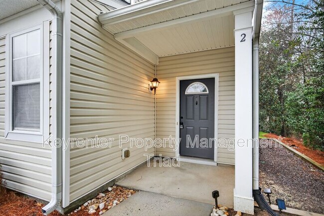 Building Photo - 2 Blue Stone Ln