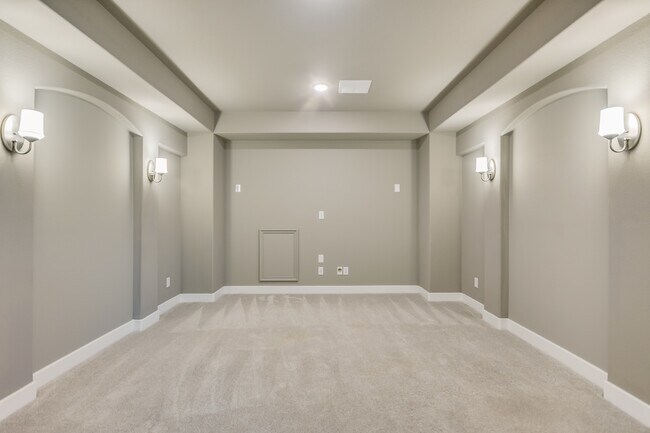 Building Photo - 2610 Sunset Vista Cir