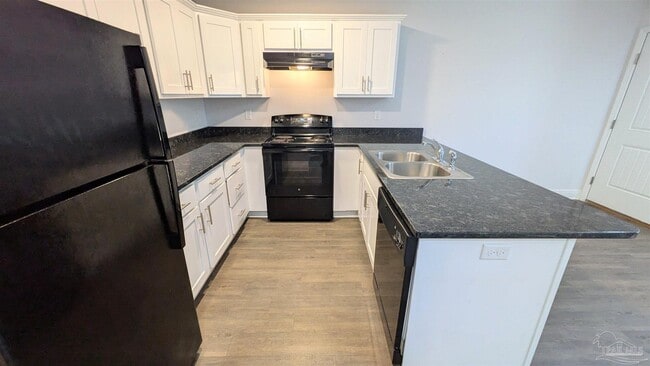 Building Photo - 313 N Navy Blvd
