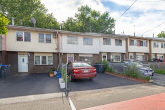 Building Photo - 78 Roosevelt Dr