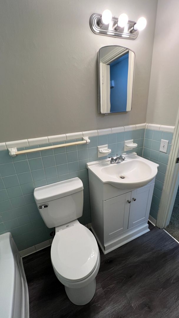 Building Photo - 3-Bedroom with so much to offer !