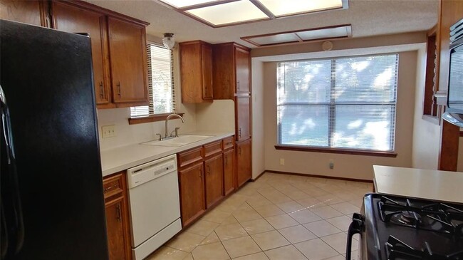 Building Photo - 3511 Monument Dr