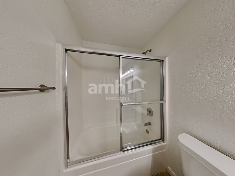 Building Photo - 488 Haven Ridge Dr